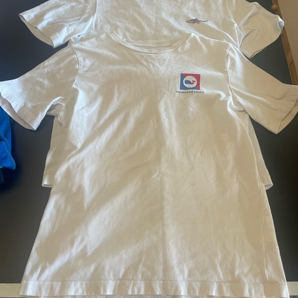 Vineyard vines tees